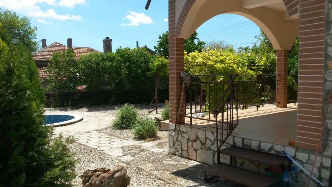 Sunny Villa Balgarevo Bagian luar foto